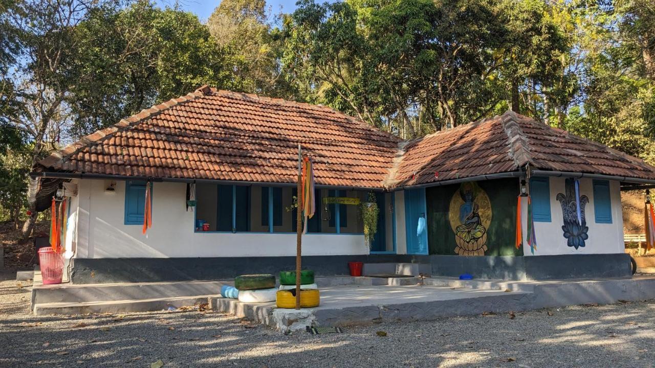 Crossroads Hostel 1957 Kalpetta Exterior foto
